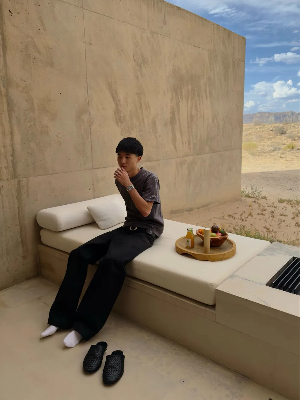 Luxury lifestyle photo from an @kimchi1x post on X (29.5M views)